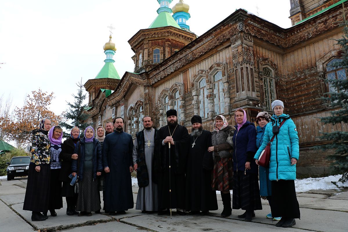 В Караколе епископ Даниил встретился с паломниками, прибывшими в Кыргызстан из Вятской митрополии