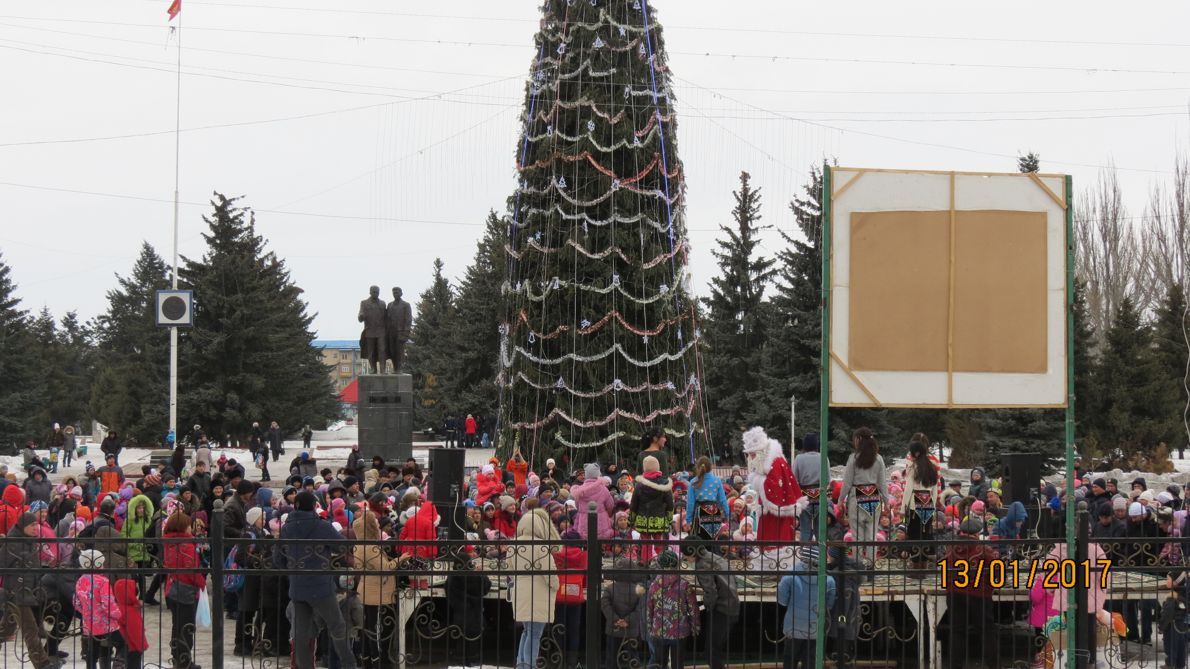 Рождественская елка в Караколе