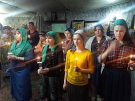 Молодежь Бишкекской епархии приняла участие в таинстве Соборования