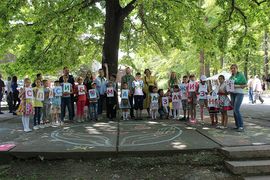 Спасибо, мама, за жизнь! Под таким названием православная молодежь Иссык-Кульской области и города Бишкек провела общественную акцию в Международный день защиты детей!