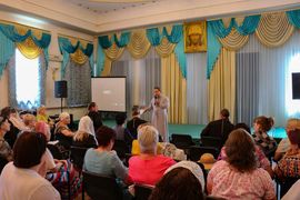 В конференц-зале Свято-Воскресенского кафедрального собора прошло августовское совещание, директоров и учителей воскресных и общеобразовательных школ Бишкекской епархии