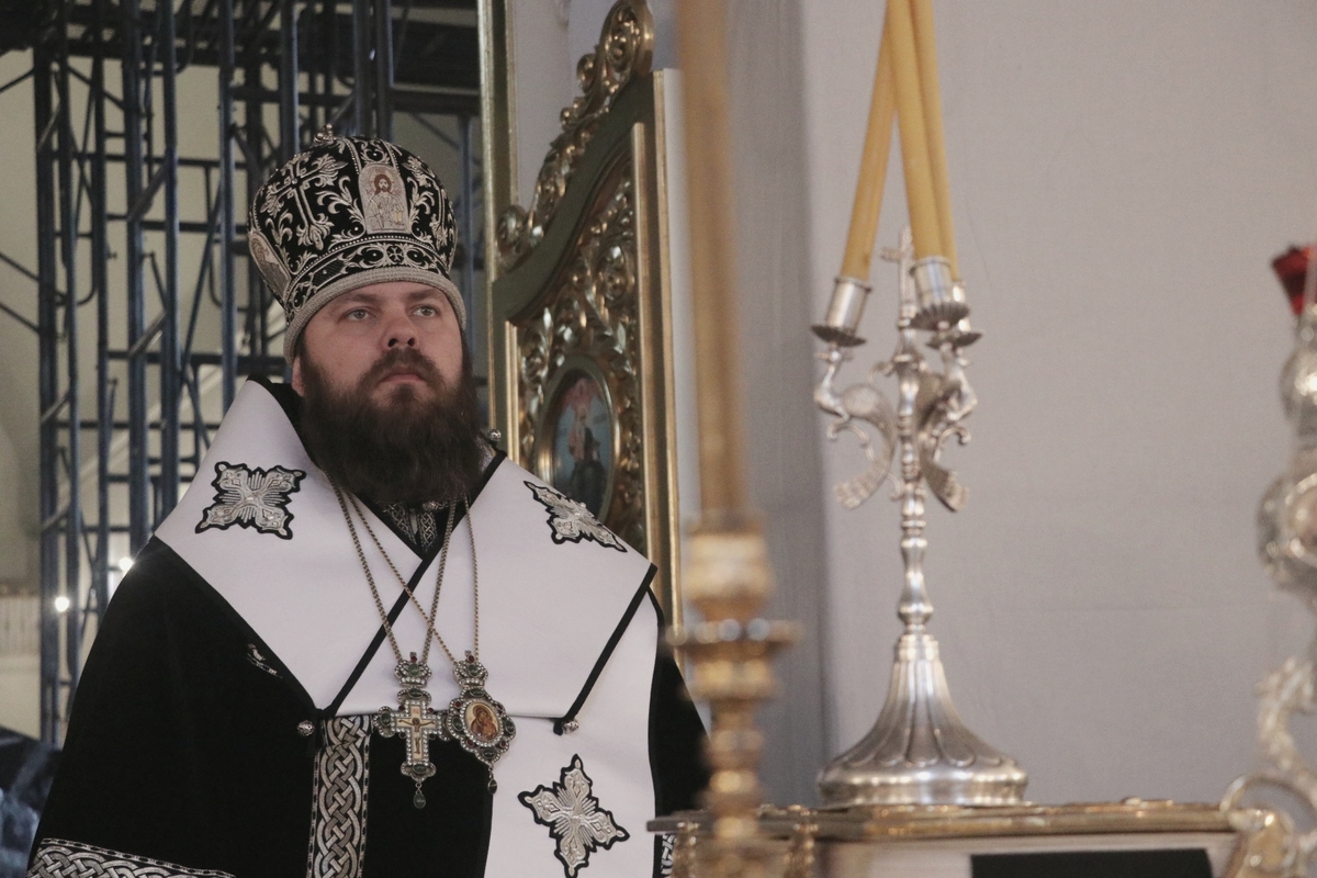 Епископ Даниил совершил Литургию преждеосвященных даров и освятил коливо в Свято-Воскресенском кафедральном соборе
