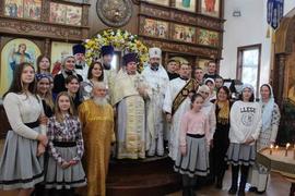 Сводный детско-юношеский хор принял участие в престольном празднике храма Архангела Михаила