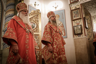 В Бишкек с архипастырским визитом прибыл митрополит Ташкентский и Узбекистанский Викентий. Всенощное бдение в Свято-Воскресенском соборе