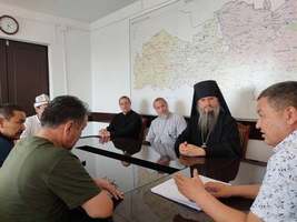 Епископ Савватий встретился в г. Баткен с руководством области по вопросу гуманитарной помощи пострадавшим