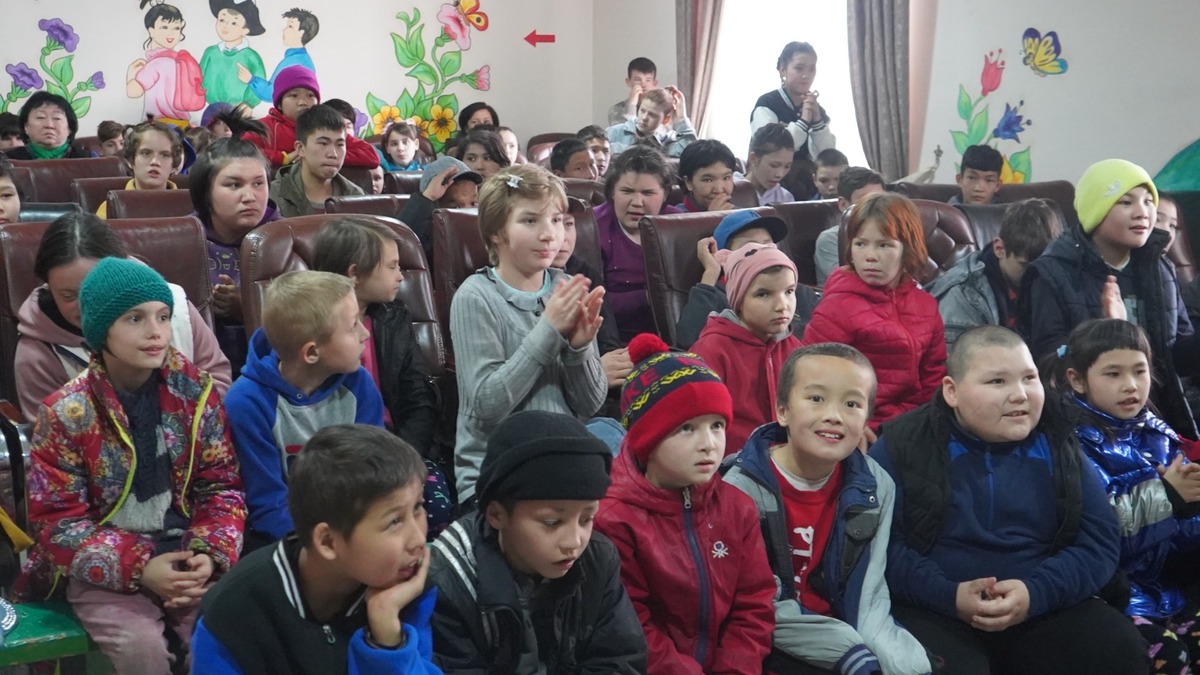 В Краснореченской школе-интернате провели благотворительную акцию