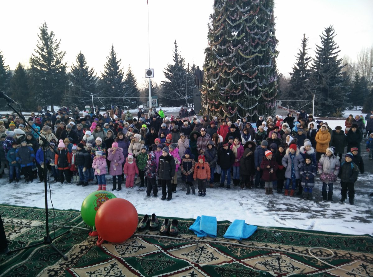 Рождественская елка в Караколе - Новости Бишкекской и Кыргызстанской епархии