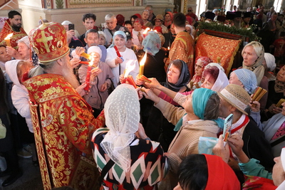 «Чудеса нужны для укрепления веры». В Кыргызстан доставлен Благодатный огонь