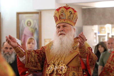 «Человек призван к вечности». Митрополит Викентий совершил Божественную литургию во Владимирском соборе Бишкека