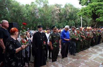 В Оше прошла Международная акция «Свеча памяти» 