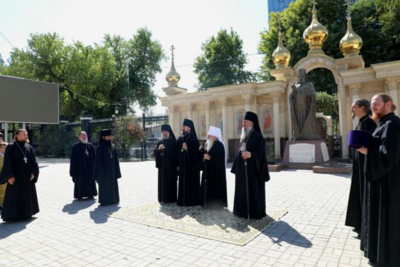 Архипастыри епархий Среднеазиатского митрополичьего округа совершили Литургию в Ташкенте