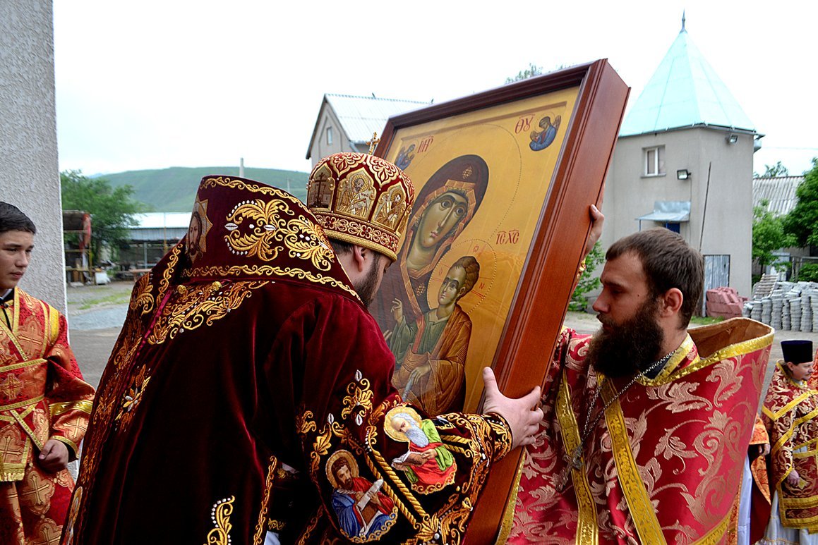 Иверская икона Пресвятой Богородицы со святой горы Афон доставлена во  Владимирский собор (+ВИДЕО) - Новости Бишкекской и Кыргызстанской епархии