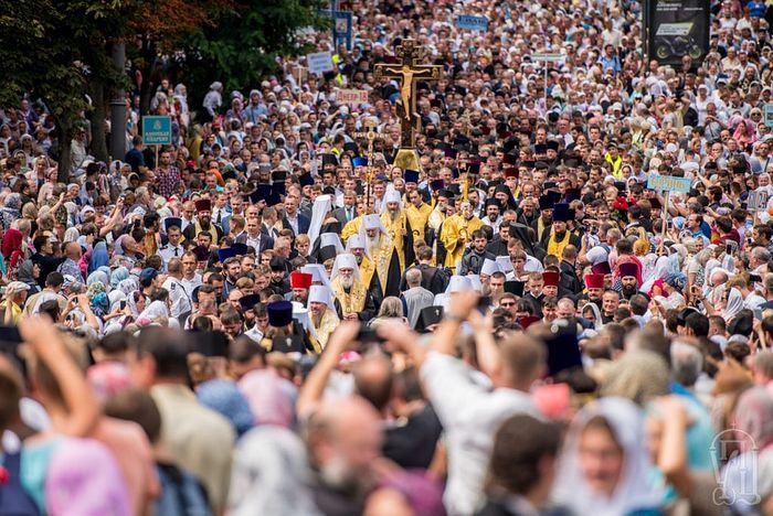 250 тысяч верующих приняли участие в Крестном ходе в Киеве по случаю 1030-летия Крещения Руси